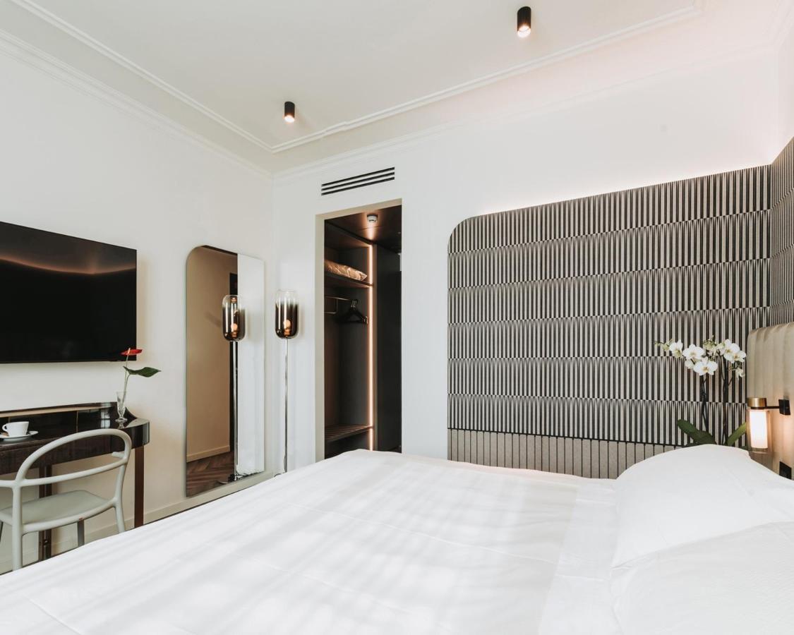 Отель Royal Garden Assago Milano Экстерьер фото