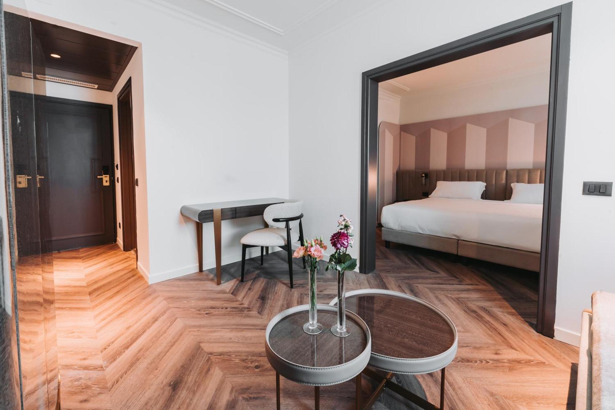 Отель Royal Garden Assago Milano Экстерьер фото